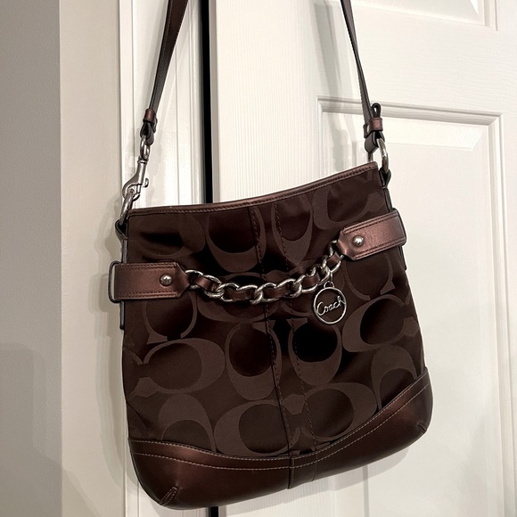 Coach Signature Chain Hobo Crossbody Purse - Picture 3 of 3